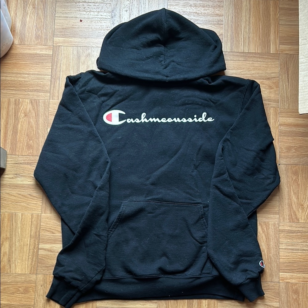 Cashmeousside Champion Black Sweater with Iconic Logo
